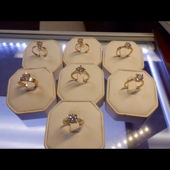 New 14k yellow gold engagement rings CZ - Picture 4 of 6